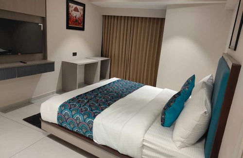 Ahmedabad City Centre Hotel | The Royal Times