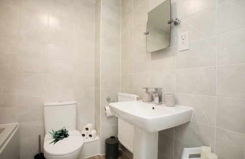 Rugby Casa | Fern Green Close