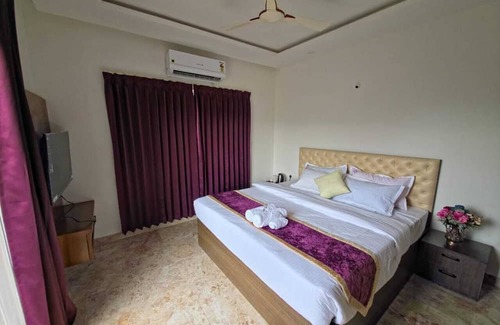 Mysore Hotel | Broadway Inn