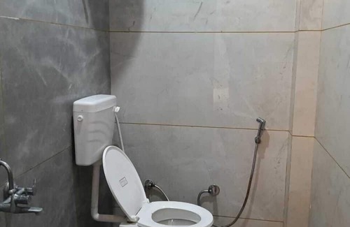 Ayodhya Hotel | Staylo Abhinandan Palace