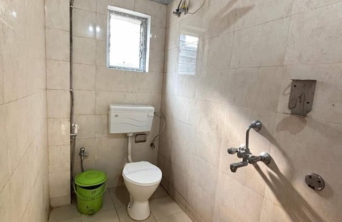 Sualkuchi Hotel | Nirvis Grand