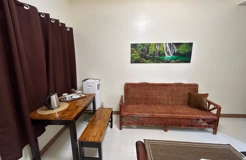 Alfonso Complejo | Eljoy's Forest Resort