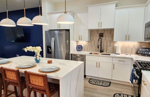 OST - South Union Casa | Chic Med Center Retreat w Yard