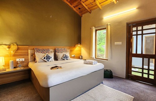 Kasiyalekh Cama Y Desayuno | LiveAway Mukteshwar by PACK