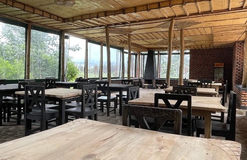 Kinigi Complejo | Volcanoes Over View Safaris & Camp