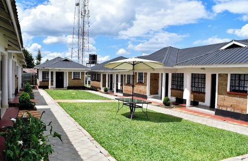 Kapsabet Apartamento | Kapsabet bnb Suites