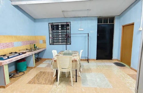 Kampung Sungai Karang Darat Casa | Homestay Murah Cheap and Very Satisfying