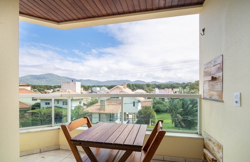 Barra da Lagoa Apartamento | Apt w/Balcony & BBQ 450m From the sea Reh0203