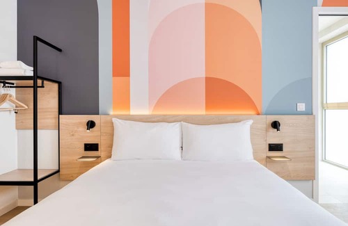 Gasperich Hotel | B&B HOTEL Luxembourg Centre Cloche D'Or
