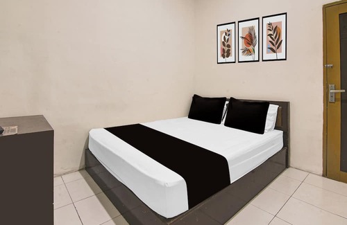 Panakkukang Hotel | OYO 94741 Wisma Makassar