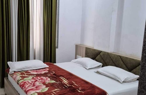 Shri Madhopur Hotel | Shree Hanuman Hotel