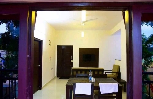 Gokulam Apartamento | VARSHA ENCLAVE TRINITY HOUSE