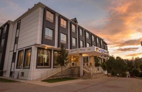 Kavaklidere Hotel | King Royal Palace salkım