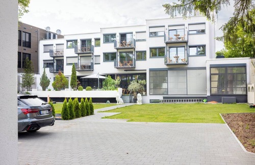 Stadtbergen Apartamento | Belnoir by BRIGHT