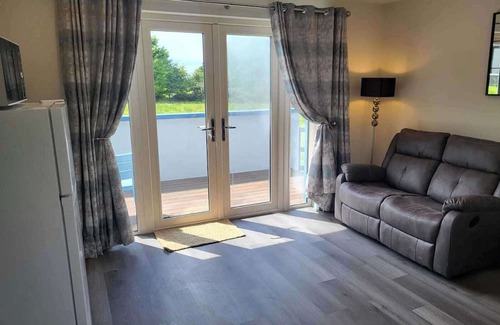 Keadue Apartamento | Seaside Apartment- Sligo- Pet Friendly