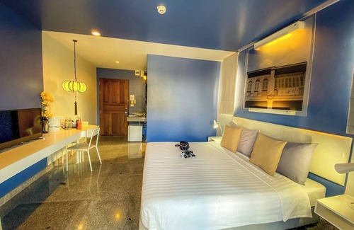 Talat Nuea Casa | Room-hotel With Balcony in Phukettown