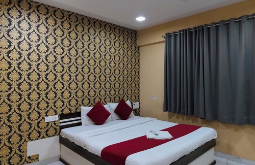 Pimpri - Chinchwad Hotel | Emerald Tree Moshi