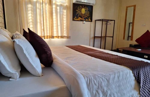 Sariska Hotel | Alampat Nest