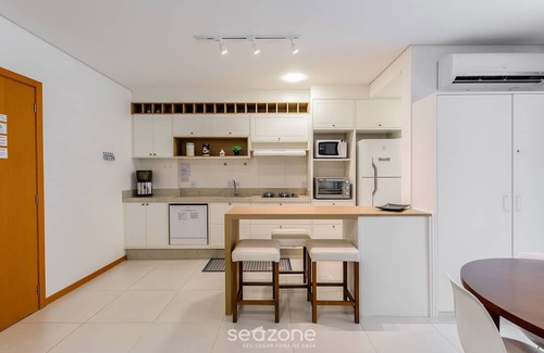 Penha Apartamento | Modern apt With Pool Near the Beach Avr0203