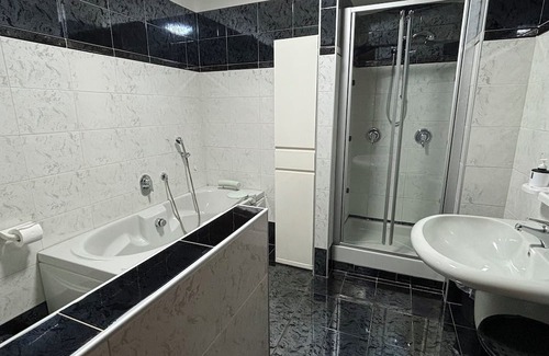 Potenza Casa | Room & Parking