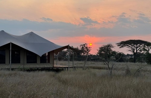 Serengeti National Park Hotel | Pumba Luxury Camps