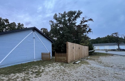 St. Robert Casa | Bluebird Liberty Cottage