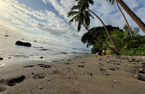 Savusavu Cabaña | BougainVilla Savusavu