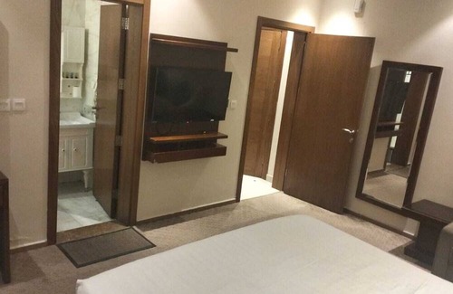 Hera Street Hotel | Masharf hira hotel