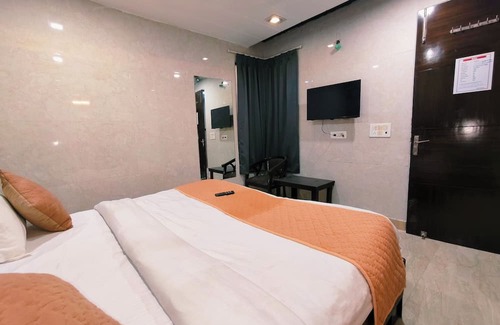 Kalkaji Hotel | The Gera