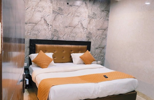 Kalkaji Hotel | The Gera