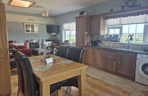 Mullagh Cabaña | Tranquil Cottage Retreat in Kells, Leitrim