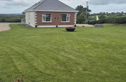 Mullagh Cabaña | Tranquil Cottage Retreat in Kells, Leitrim