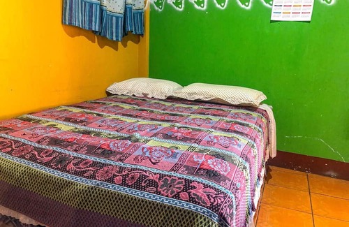 San Pedro La Laguna Hotel | Hotel Henderson