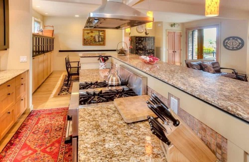 Winslow Hotel | The Eagle Harbor Inn
