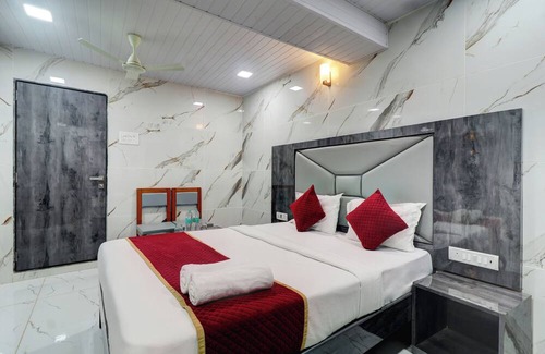 Powai Hotel | Hotel Lake Site