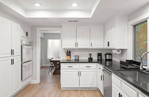 Hacienda Heights Casa | Luxury Hilltop Stay Pool Views Sleeps Many