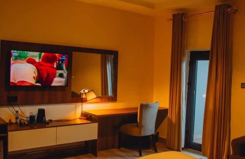 Asaba Hotel | villa toscanna hotel asaba