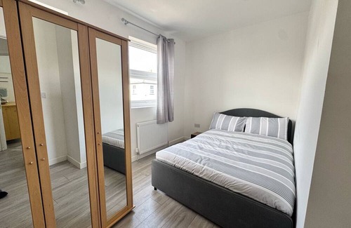 Belvedere Apartamento | Three Double Rooms in Spacious Home