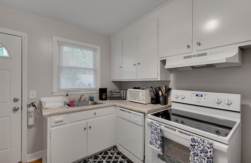 Durham Apartamento | Markham 1br @ Duke East Campus 1 Bedroom Apts by Quantum Suites