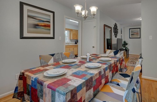 Durham Casa | Shirley St At Duke Medical Pavilion 3 Bedroom Home by Quantum Suites