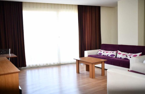 Mut Hotel | Royal Mut Otel