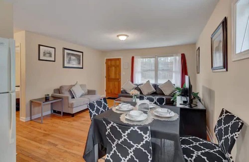 Durham Casa | Duke 3br 1.5ba At American Village 3 Bedroom Home by Quantum Suites