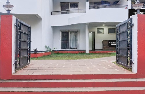 Khandala Casa | Luxury Stays at Khandala With Hill View
