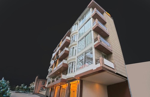 Dharamshala Casa | Stylish Room With Mesmerizing View Dharamshala