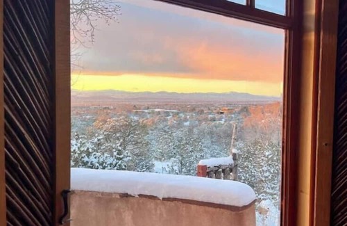 Santa Fe Cabina | Mary Ann’s Mountain Retreat-CASA