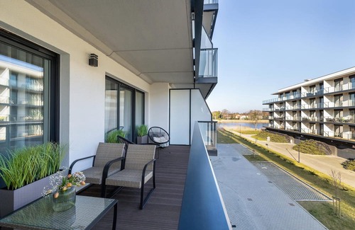 Dziwnow Apartamento | Apartment in Dziwnow by River and Beach