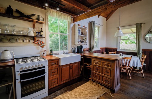 Tenterfield Cabina | Glenrock Gardens Rustic Cottage