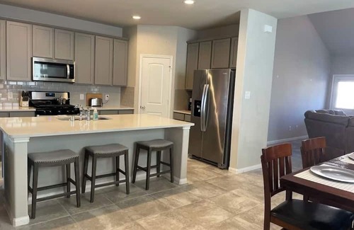 Atascocita Casa | Huge family friendly 2 story house with 4 large bedrooms in Atascocita!