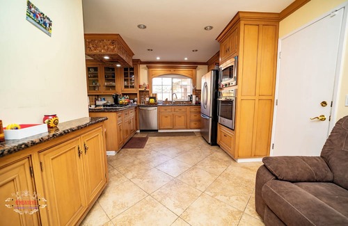 Dublin Casa | Amazing 2-bedrooms in a shared single family home