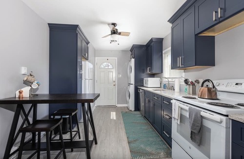 Villas Casa | Pet-friendly 2-bedroom house in Lower Township with WiFi and AC